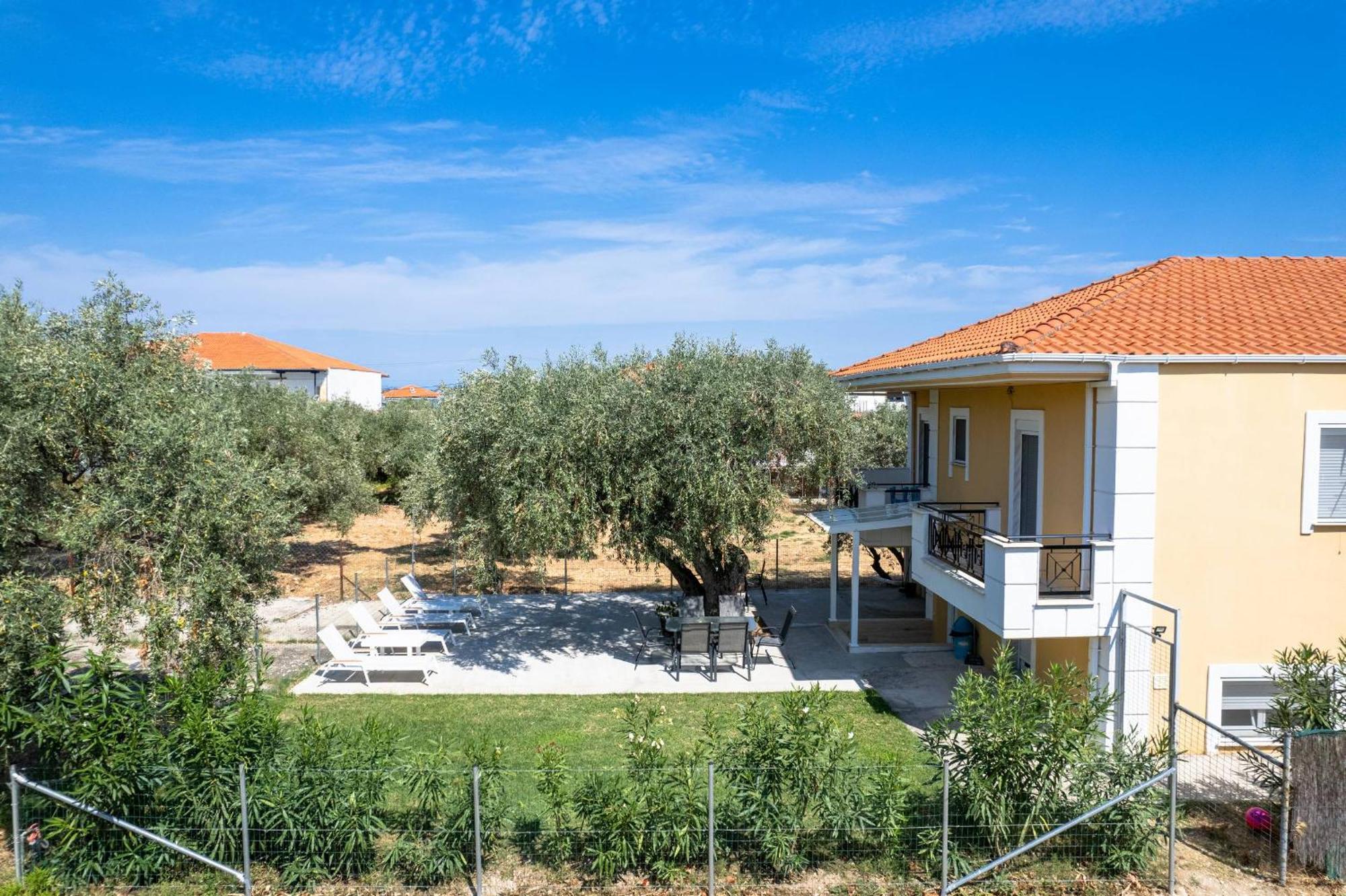 Louloudis Apartments Complex Limenas  Esterno foto